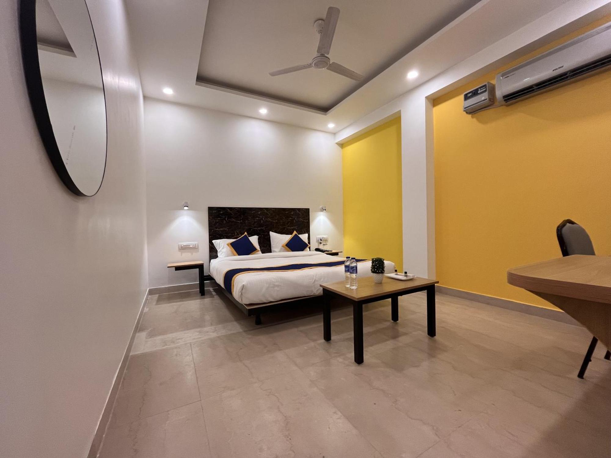 Aamantran Residency Hotel, Sohna Road, Sector 49, Gurugram Gurgáon Exteriér fotografie